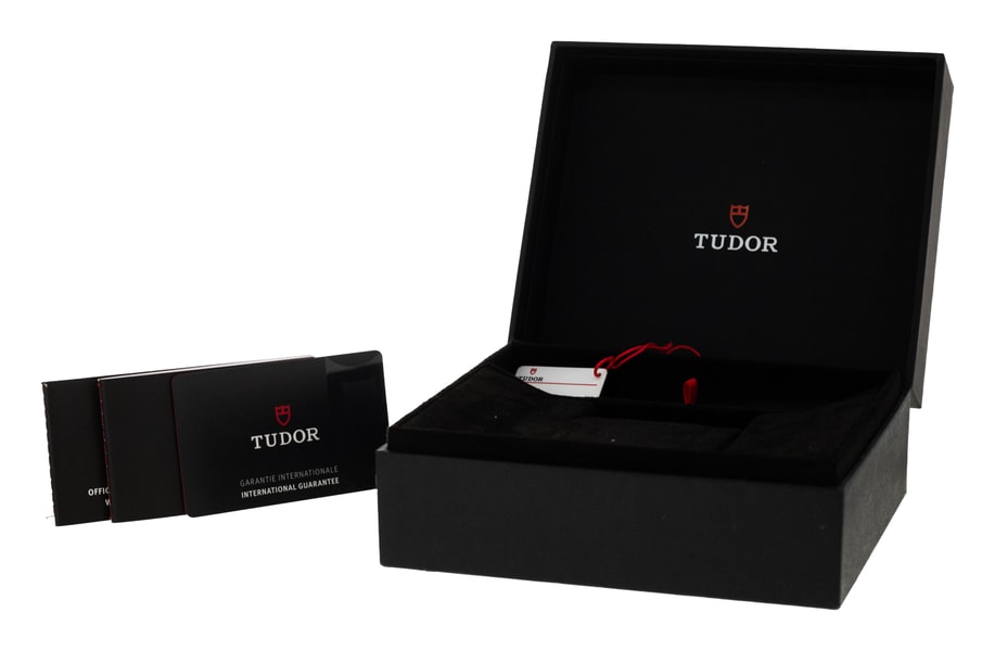 Tudor Black Bay 39 M79660-0001